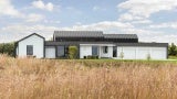 Exterior of contemporary prairie home by Christopher Strom Architects