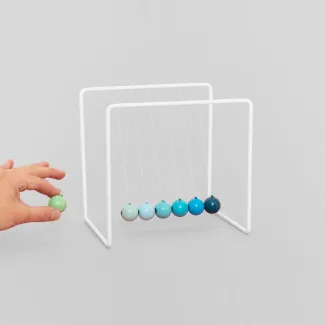 newtons cradle gradient