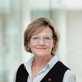 Headshot of Lisa L. Kennedy, FAIA